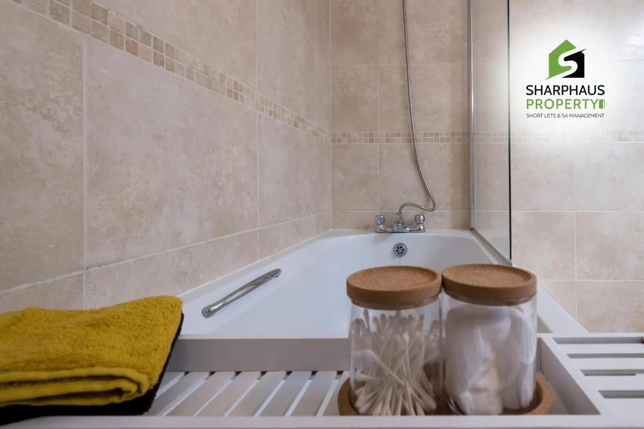 Charming Luxury 3Bed Apartment In A Prime Location By Sharphaus Short Lets & Serviced Accommodation Management Brighton